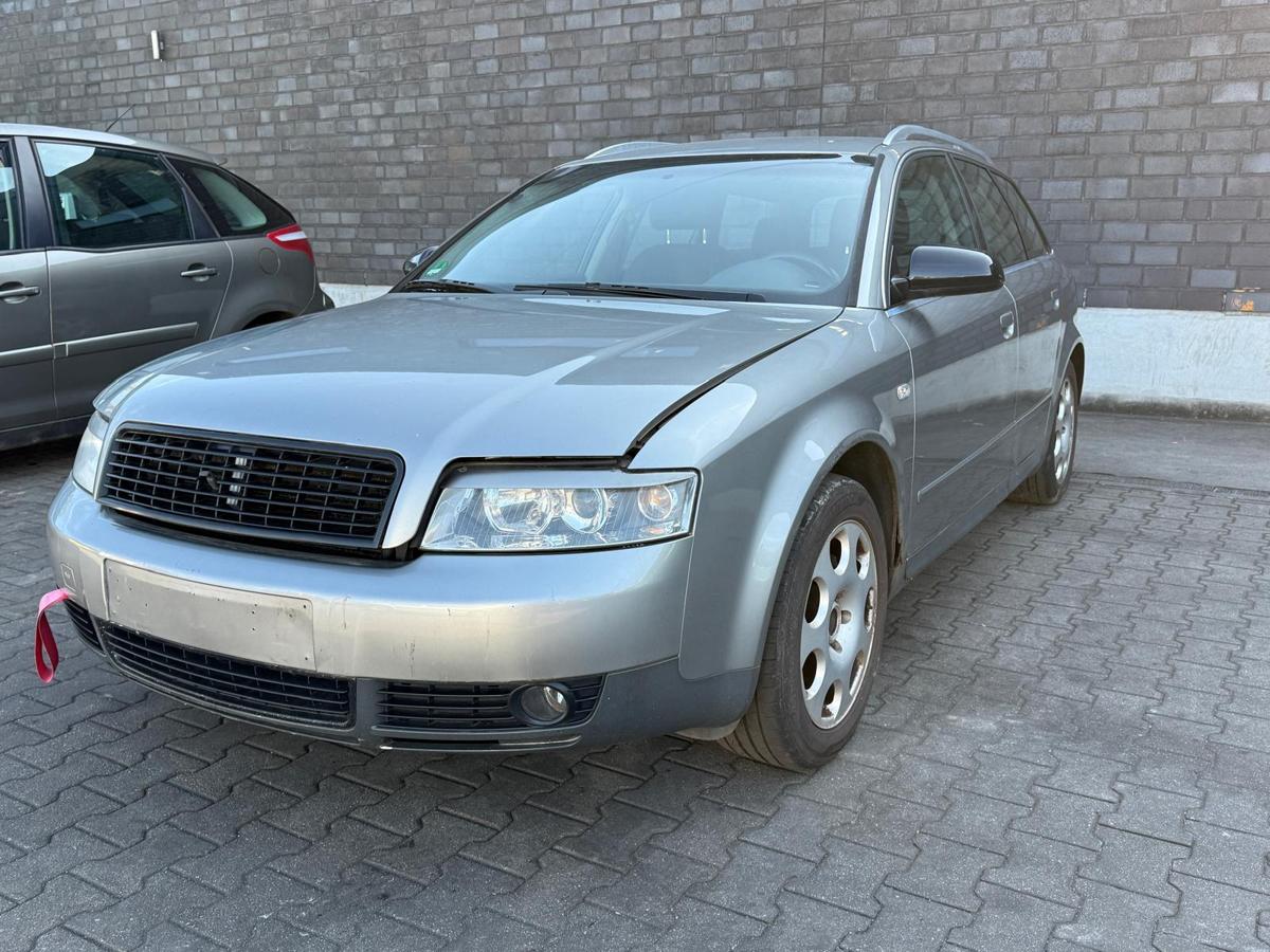 Audi A4 B6 original Tür vorn links LY7Q Atlasgrau Metallic Rohbau BJ03